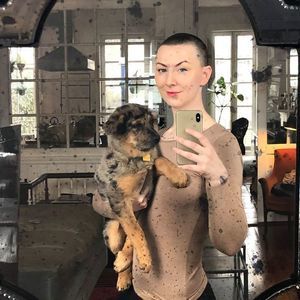 Meet your Posher, Danielle